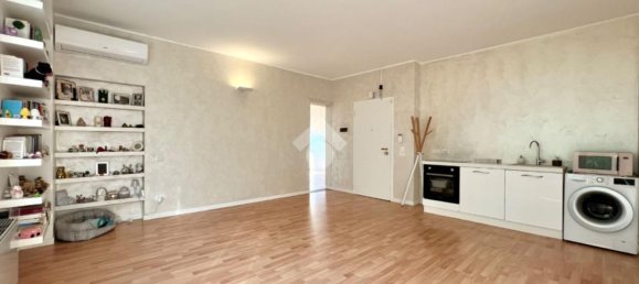 3 rooms Apartment in Calusco d'Adda, Italy No. 270045 2