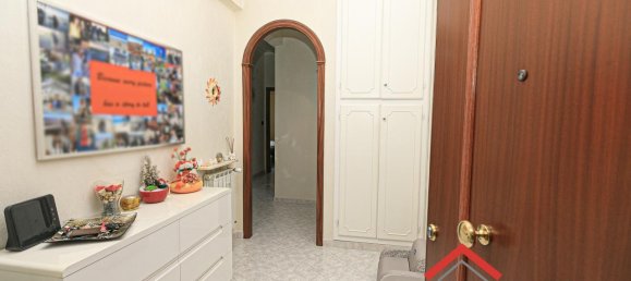 5-Zimmer Wohnung in Genoa, Italy, Nr. 16438 4
