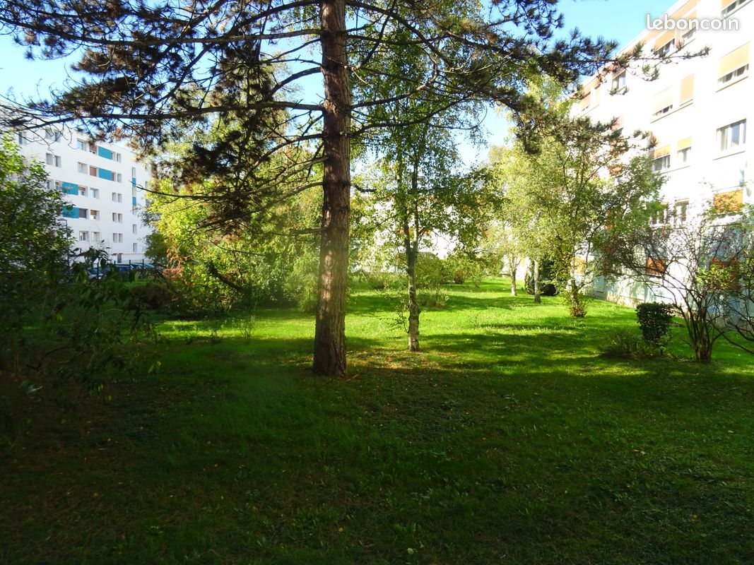 Apartamento de 2 dormitorios en Vandoeuvre-les-Nancy, France No. 214571