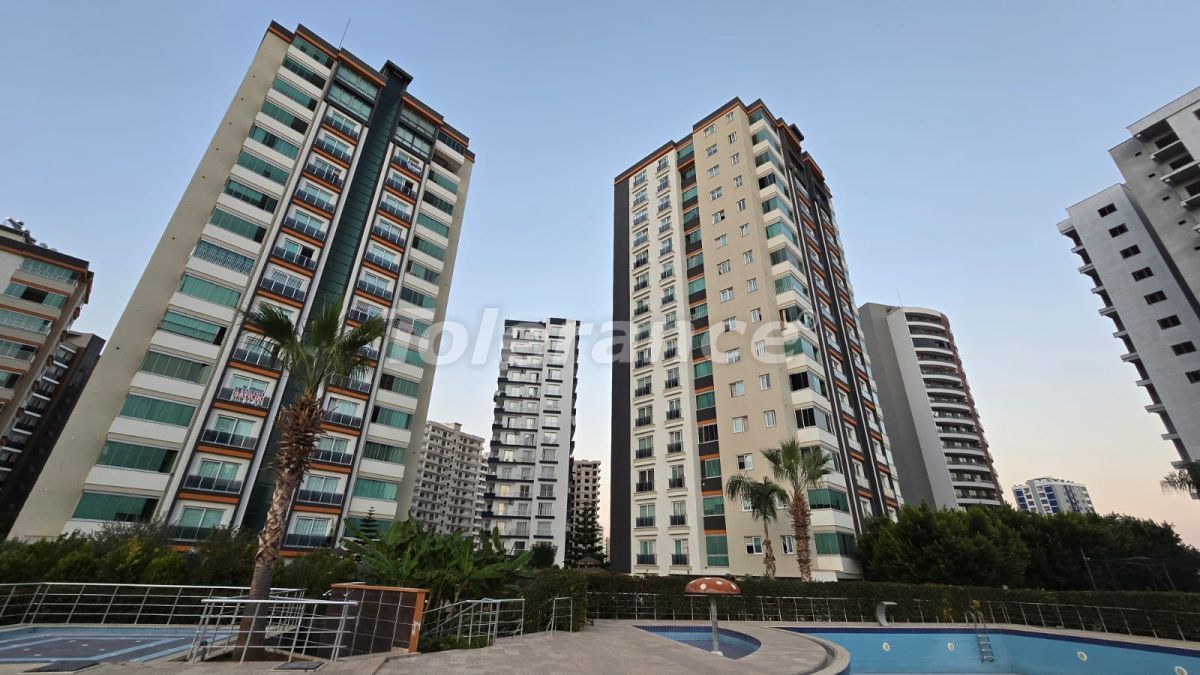 Apartamento 5+1 em Mersin, Turkey N.º 27551