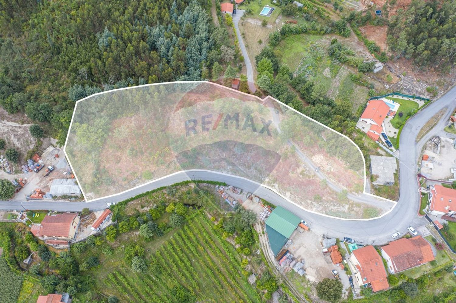 Grundstück in Parada de Bouro, Portugal 6500m², Nr. 38351