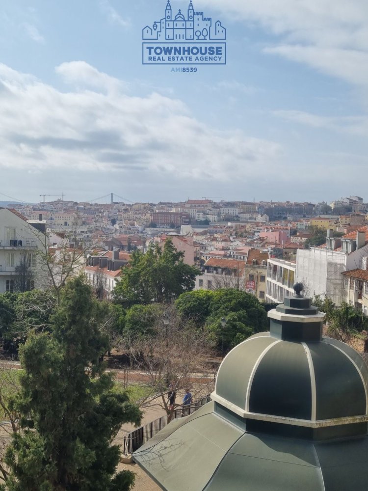 3 Schlafzimmer Doppelhaus in Lisbon, Portugal, Nr. 76026