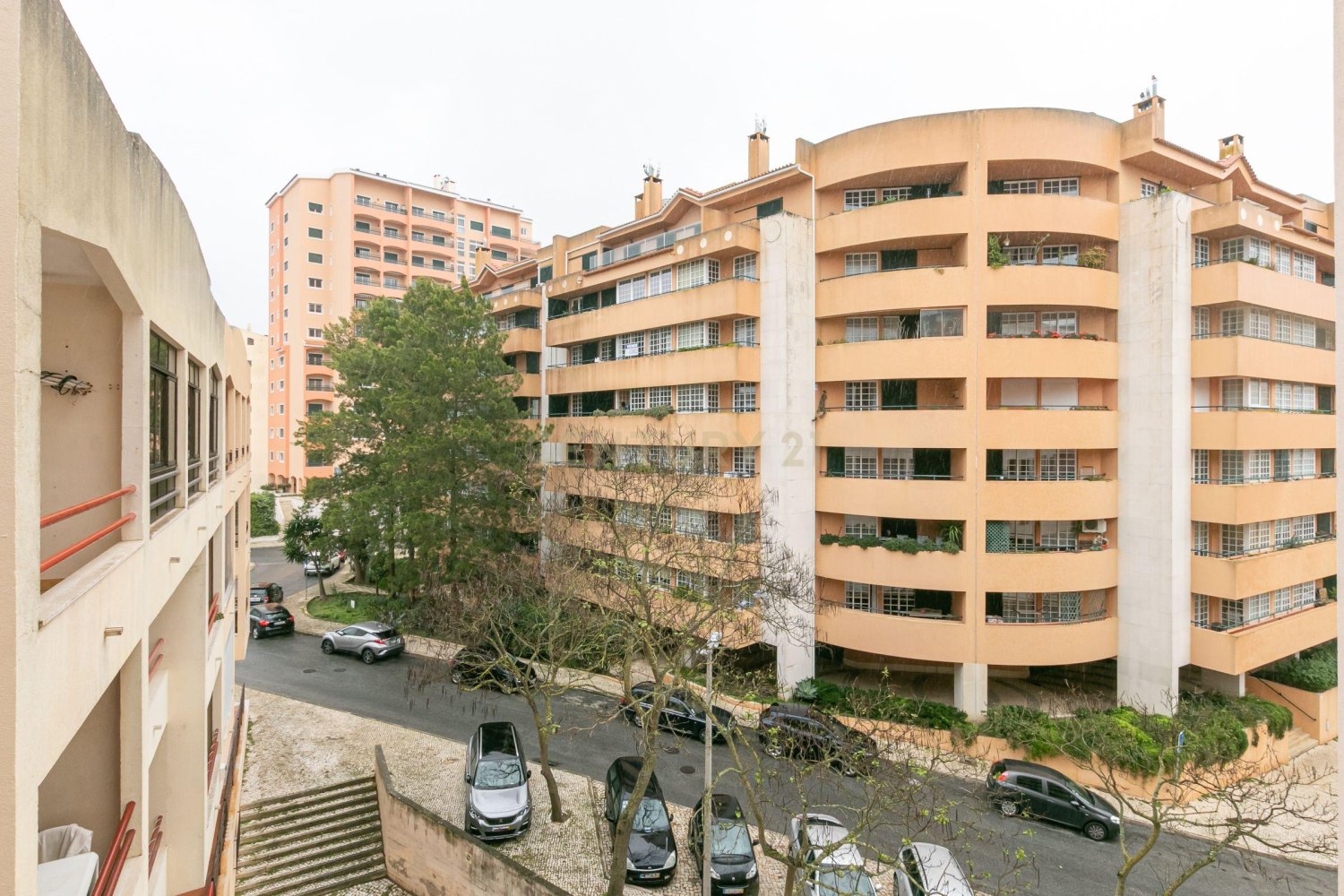 Apartamento de 3 dormitorios en Cascais, Portugal No. 119972