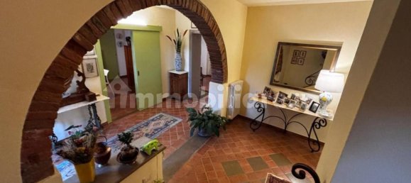 Villa de 4 dormitorios en Peccioli, Italy No. 90476 28