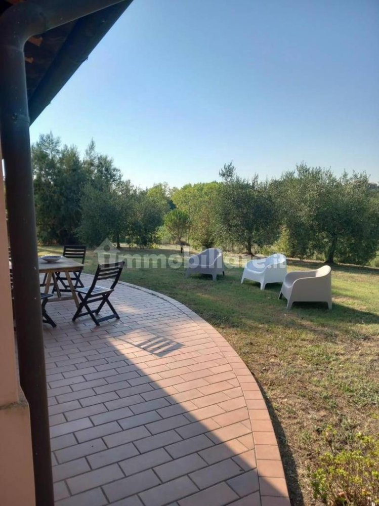 Villa de 4 dormitorios en Peccioli, Italy No. 90476