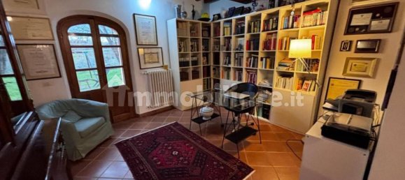 Villa de 4 dormitorios en Peccioli, Italy No. 90476 2