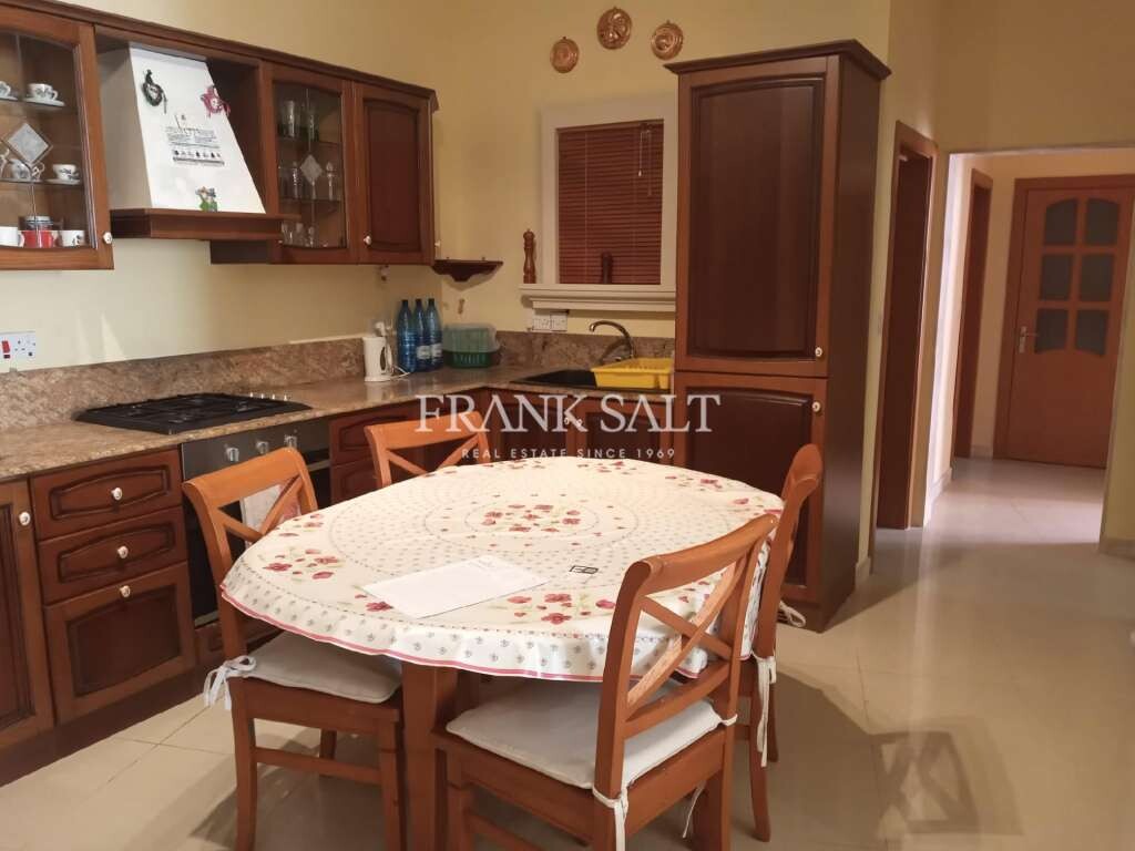 Apartamento de 3 dormitorios en Marsalforn, Malta No. 962