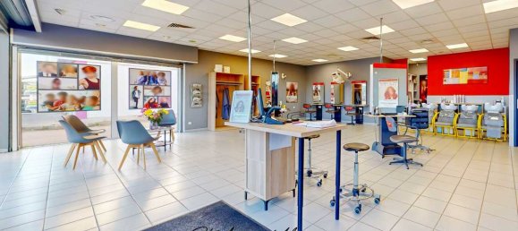 3 rooms Commercial property in Cabestany, France No. 200758 2