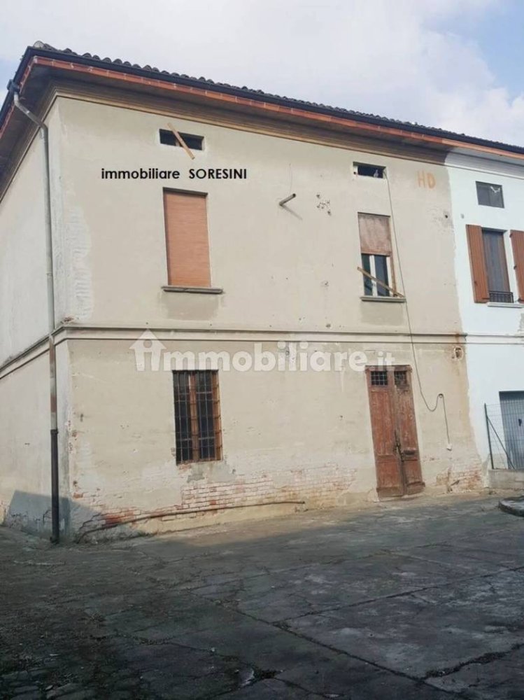 Дом с 6 спальнями в Соспиро, Италия № 347547