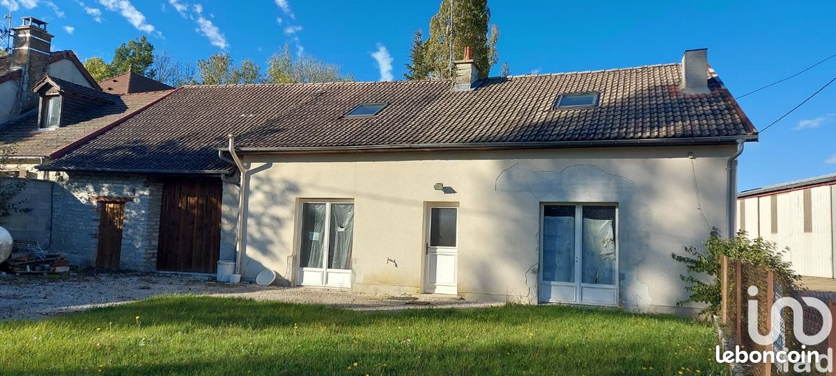 2 غرف نوم منزل في Saint-Usage, France رقم 74352