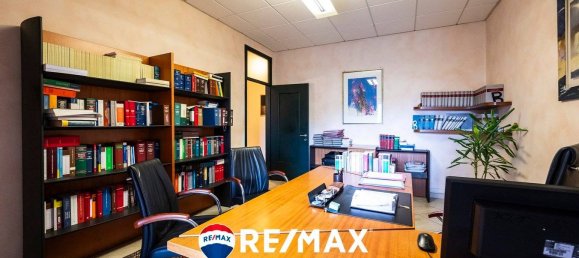 4-Zimmer Büro in Varese, Italy, Nr. 146755 21