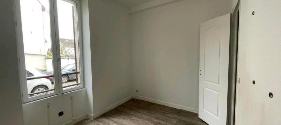 10-Zimmer Gebäude in Orry-la-Ville, France, Nr. 228383 4