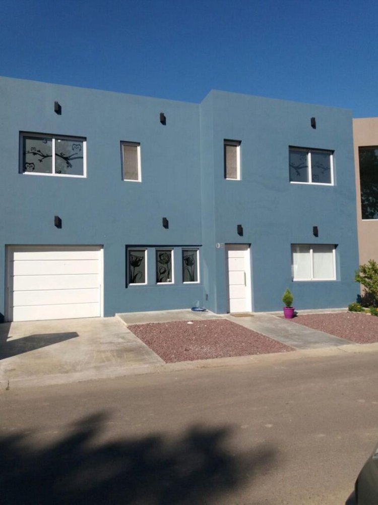 3 bedrooms House in Ituzaingo, Argentina No. 85465