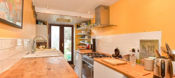 2 bedrooms House in Walthamstow, United Kingdom No. 4009 10