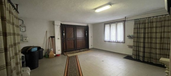 4 bedrooms Villa in Chiari, Italy No. 329048 28
