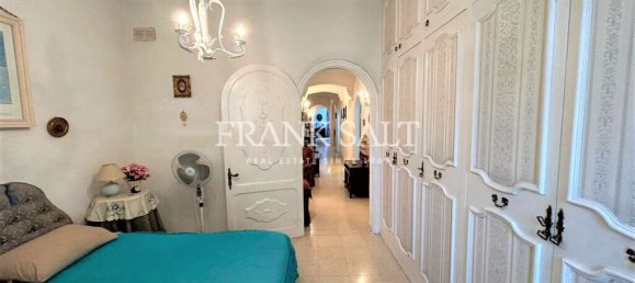 3 bedrooms Apartment in Sliema, Malta No. 10095 8
