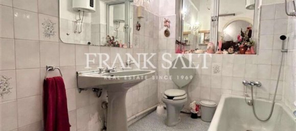 3 bedrooms Apartment in Sliema, Malta No. 10095 10