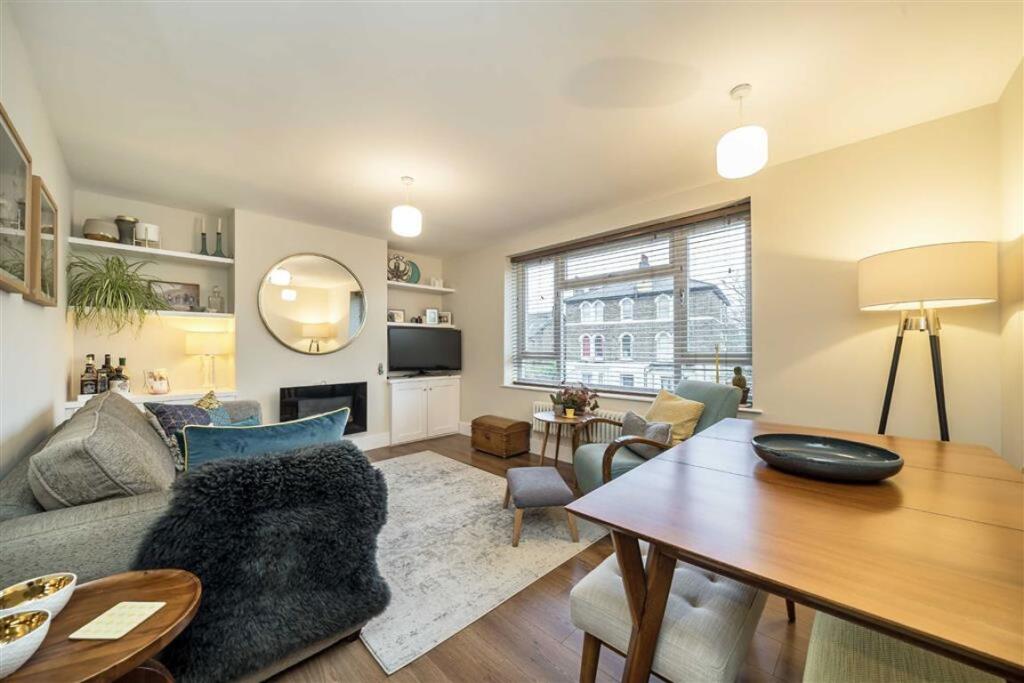 1 bedroom Apartment in Lewisham, United Kingdom No. 10100