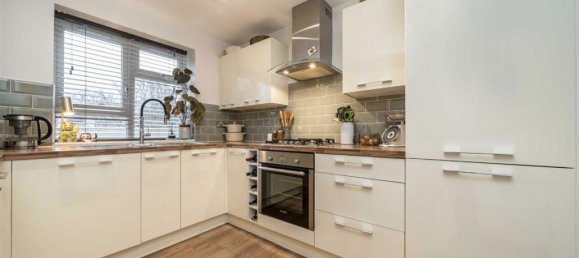 1 bedroom Apartment in Lewisham, United Kingdom No. 10100 4