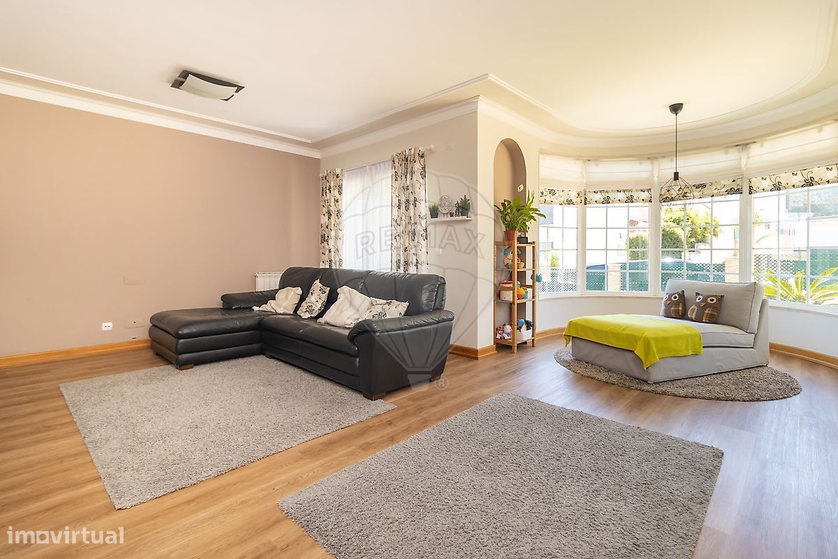 Дом с 4 спальнями в Риу ди Мору, Португалия № 179382