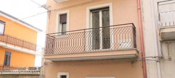 2-Zimmer Haus in Palagonia, Italy, Nr. 232446 13