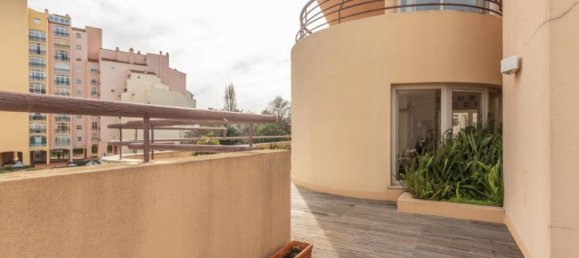 4 bedrooms Apartment in Cascais, Portugal No. 142905 9