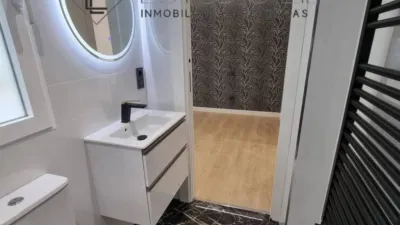 3 bedrooms Apartment in Madrid, Spain No. 239390