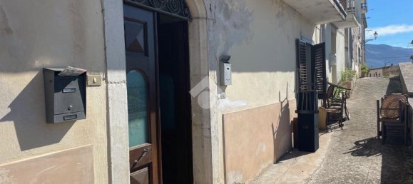 Квартира с 3 комнатами в Альвито, Италия № 84523 18