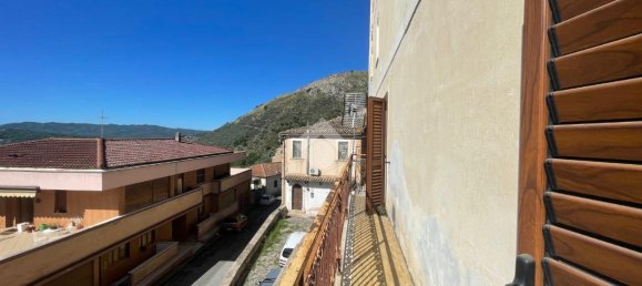 Квартира с 3 комнатами в Альвито, Италия № 84523 8