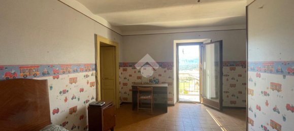 Квартира с 3 комнатами в Альвито, Италия № 84523 27