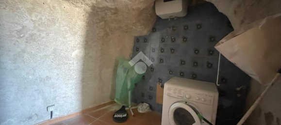 Квартира с 3 комнатами в Альвито, Италия № 84523 23