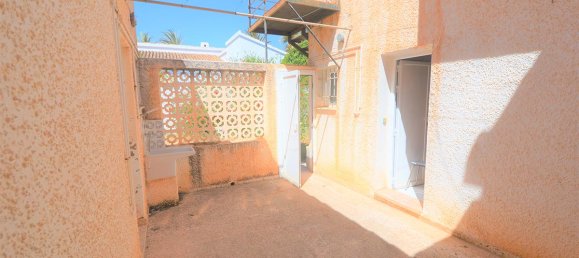 Terreno de 4 dormitorios en Cabo Roig, Spain No. 2140 8