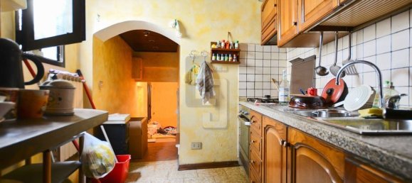 2 bedrooms House in Calenzano, Italy No. 35516 3