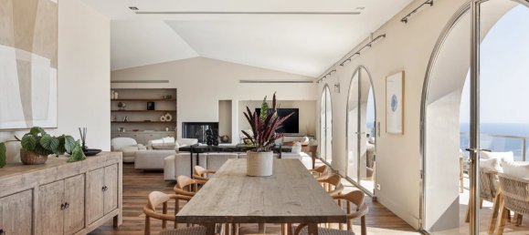 5 bedrooms Villa in Cannes, France No. 1485 8