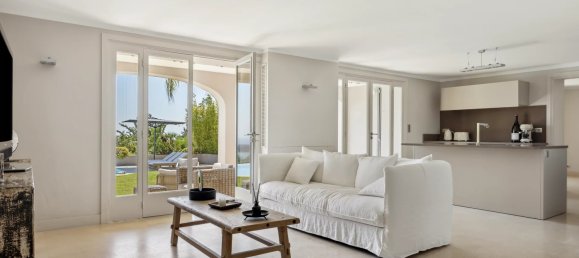 5 bedrooms Villa in Cannes, France No. 1485 7