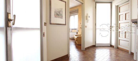 Villa de 5 habitaciónes en Nerviano, Italy No. 160246 16