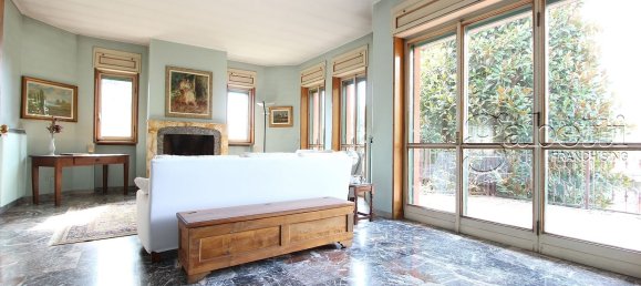 Villa de 5 habitaciónes en Nerviano, Italy No. 160246 7