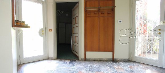 Villa de 5 habitaciónes en Nerviano, Italy No. 160246 36