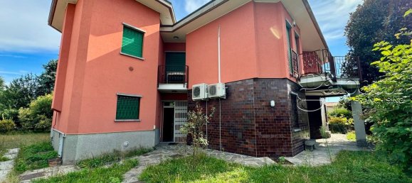 Villa de 5 habitaciónes en Nerviano, Italy No. 160246 44