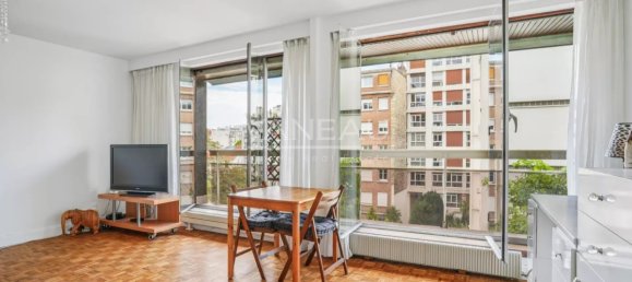 2 bedrooms Apartment in Paris, France No. 294171 2