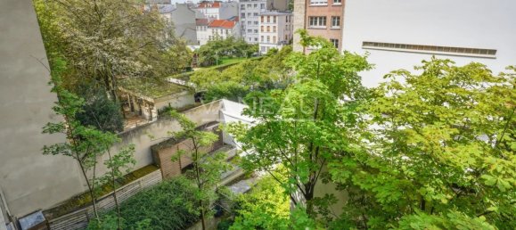 2 bedrooms Apartment in Paris, France No. 294171 3