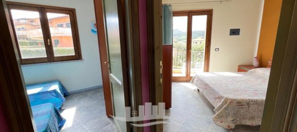 Квартира с 4 комнатами в Кастельсардо, Италия № 144622 15