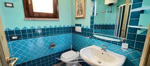 Квартира с 4 комнатами в Кастельсардо, Италия № 144622 17