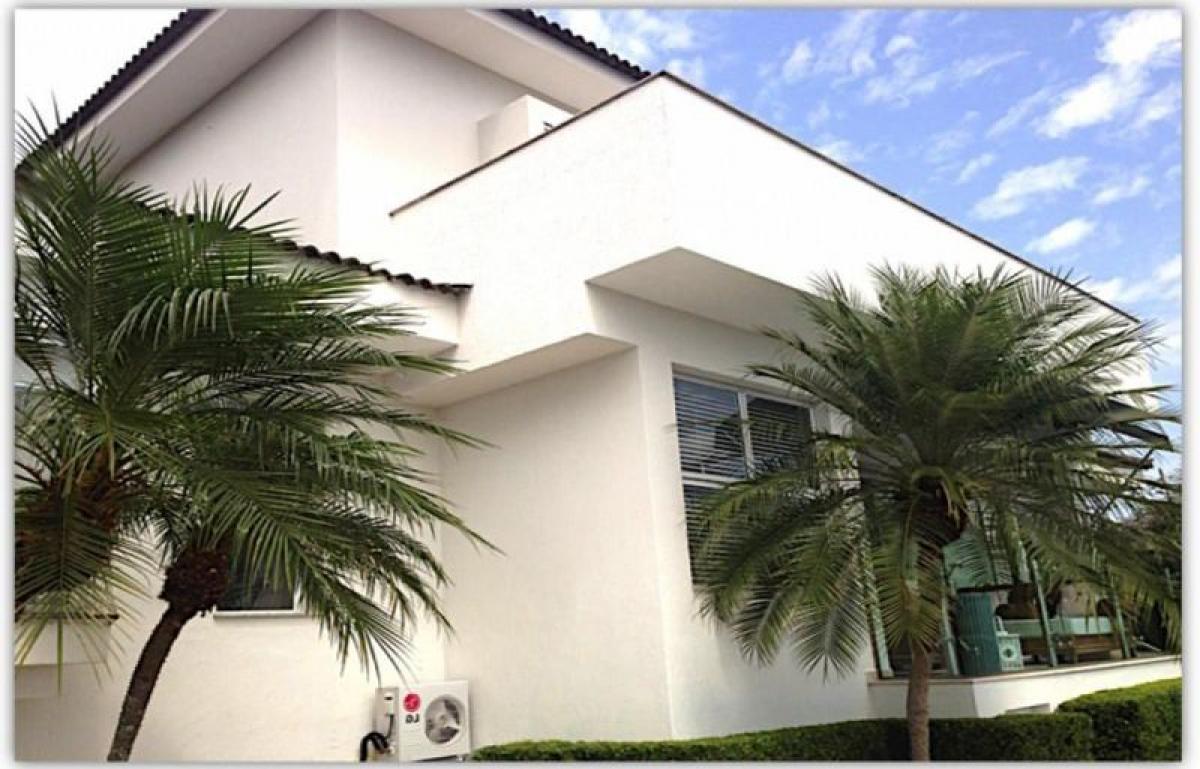 4 bedrooms House in Sao Paulo, Brazil No. 501825