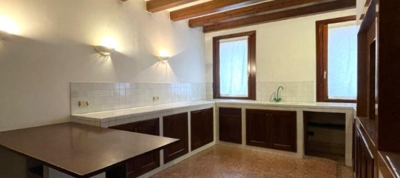 7 rooms House in Padua, Italy No. 160757 5