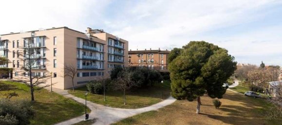 3 bedrooms Apartment in Zaragoza, Spain No. 21669 42