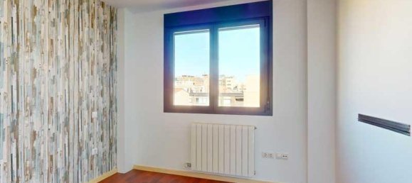 3 bedrooms Apartment in Zaragoza, Spain No. 21669 16