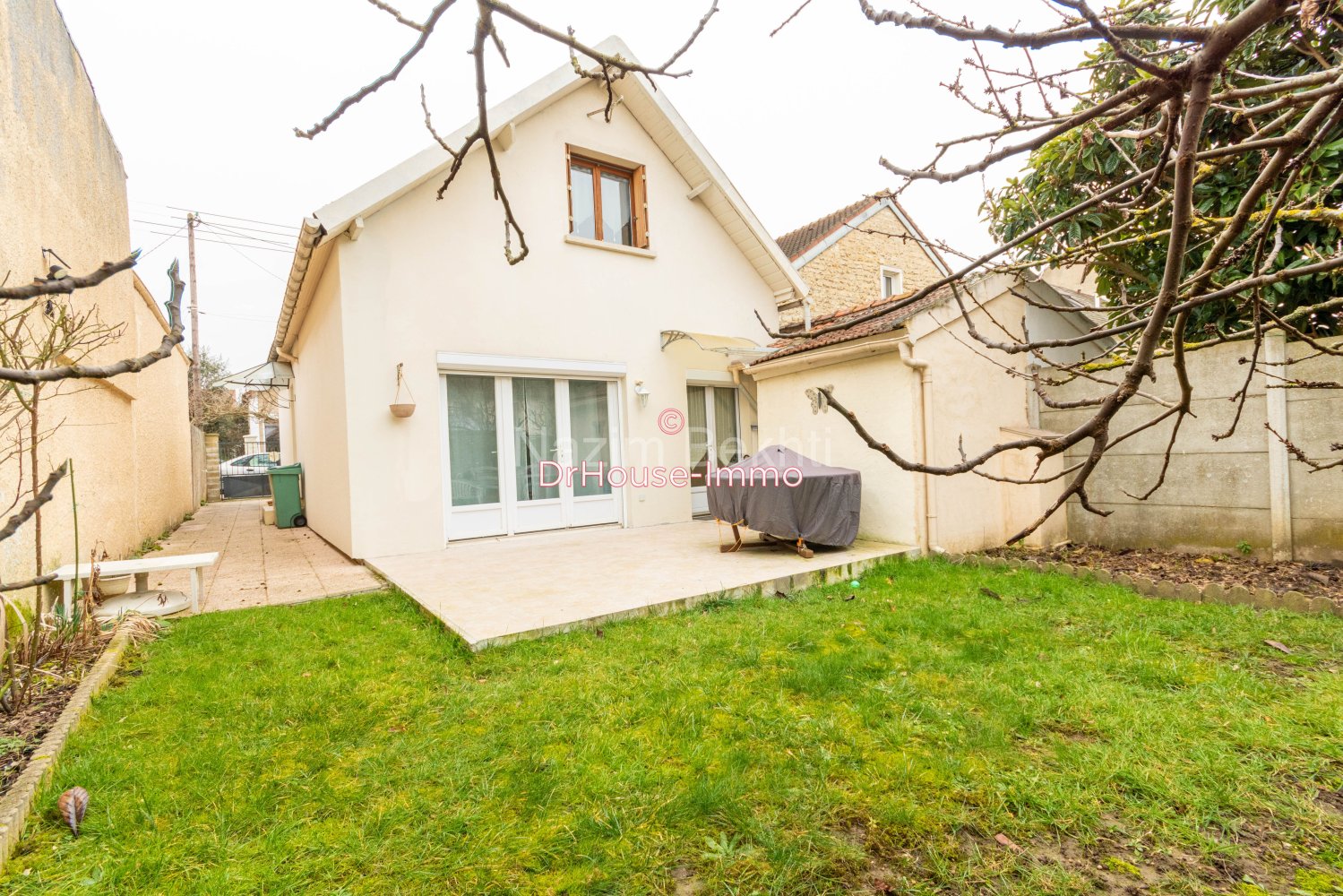 3 chambres Maison à Mantes-la-Jolie, France No. 143951