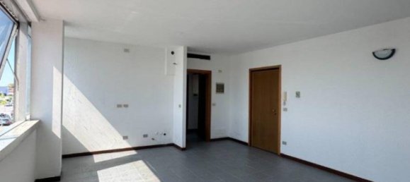 2-Zimmer Büro in Mazzano, Italy, Nr. 295854 10