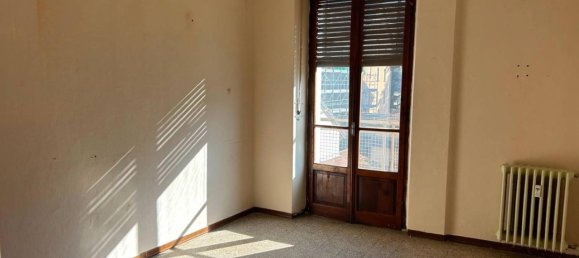 5 rooms Apartment in Domodossola, Italy No. 37743 4